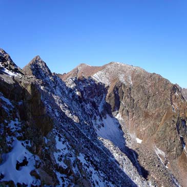 Keller's summit is at the far end of a long east ridge scripted with a love for the curvaceous